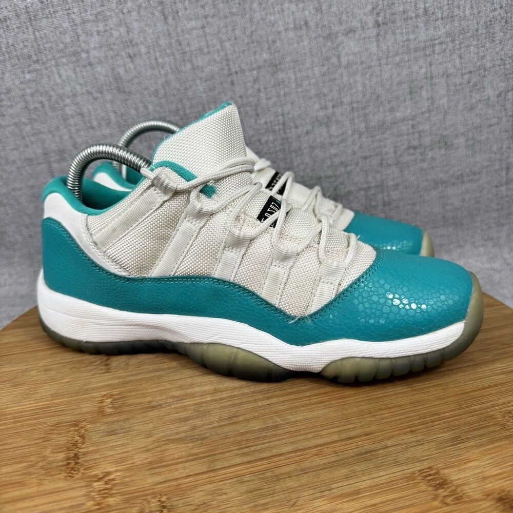 Nike Air Jordan 11 Retro Low Aqua Safari GS Size 6.5 Y Sneakers Shoes